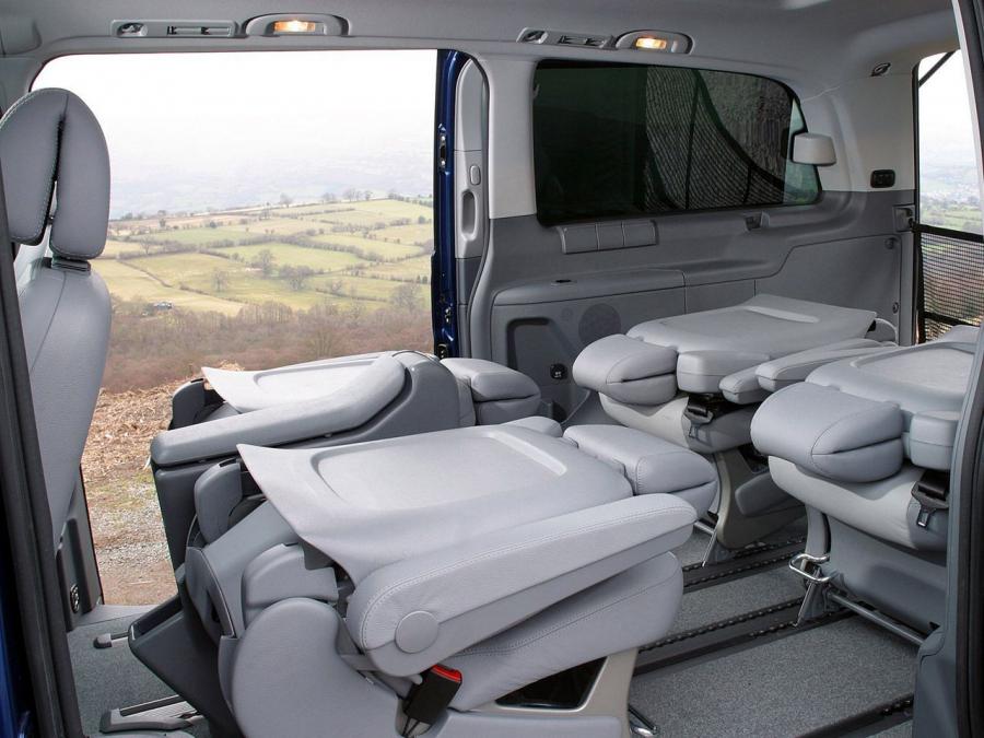  Mercedes-Benz Viano 2003 года  (UK) (фото 3 из 5)
